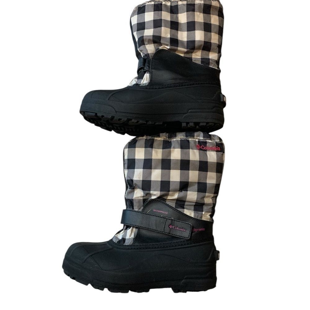 Columbia Snow Boots in Black & White, Size 5 - Picture 4 of 9